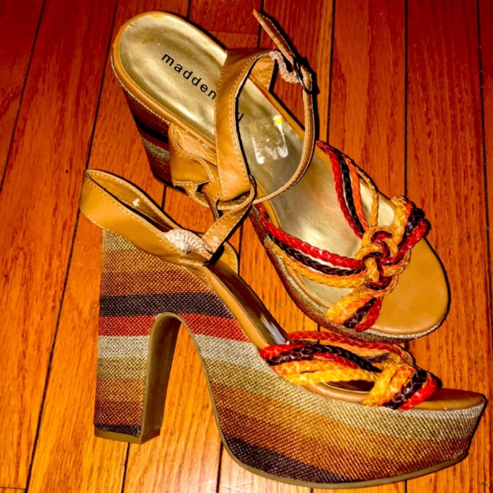 Vintage retro Madden girl platform dress shoes women's size 8.5M multicolor